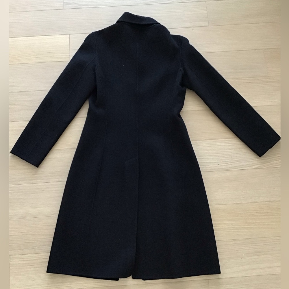 Elie Tahari black coat with snap buttons - Picture 3 of 6